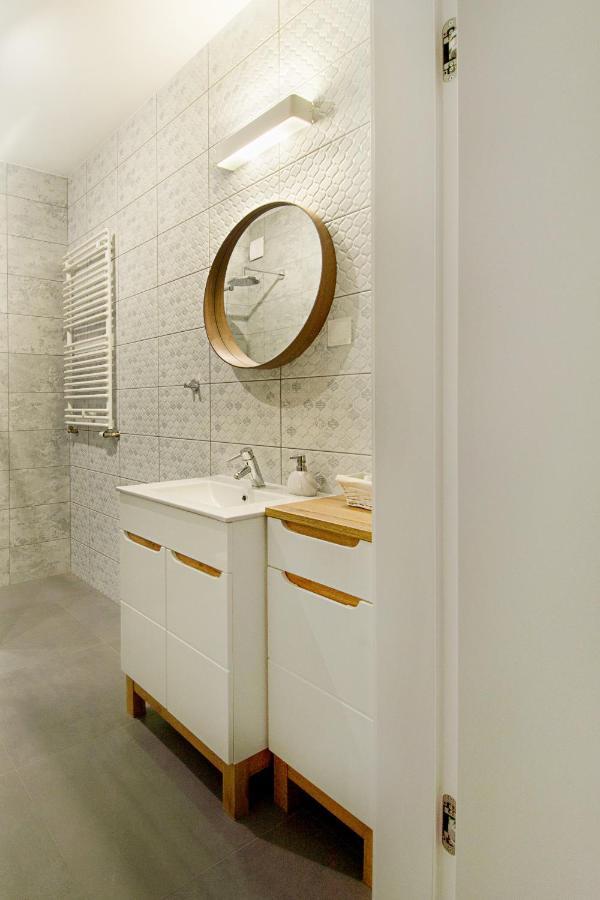 Apartamenty Centrum M - Komfortowe Noclegi ピアセチュノ エクステリア 写真