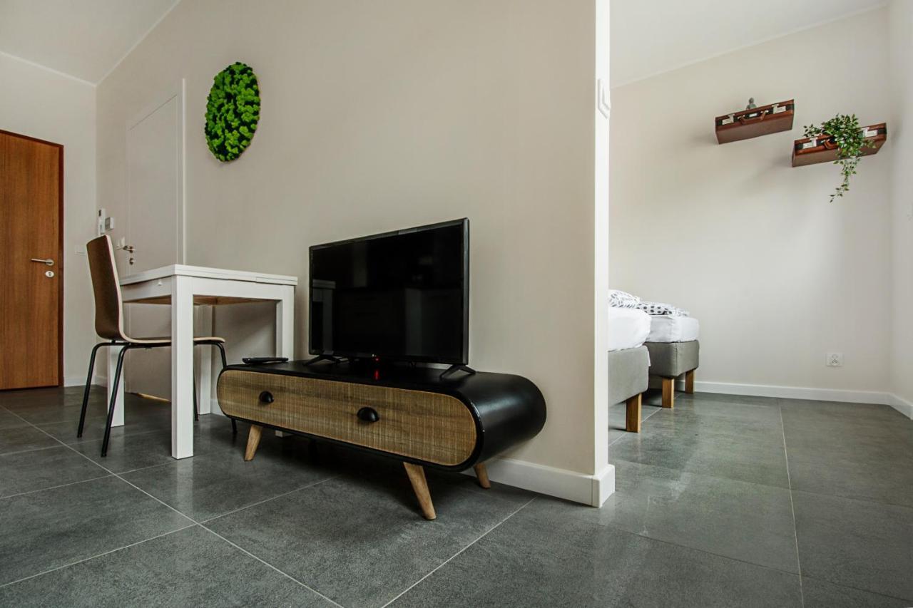 Apartamenty Centrum M - Komfortowe Noclegi ピアセチュノ エクステリア 写真